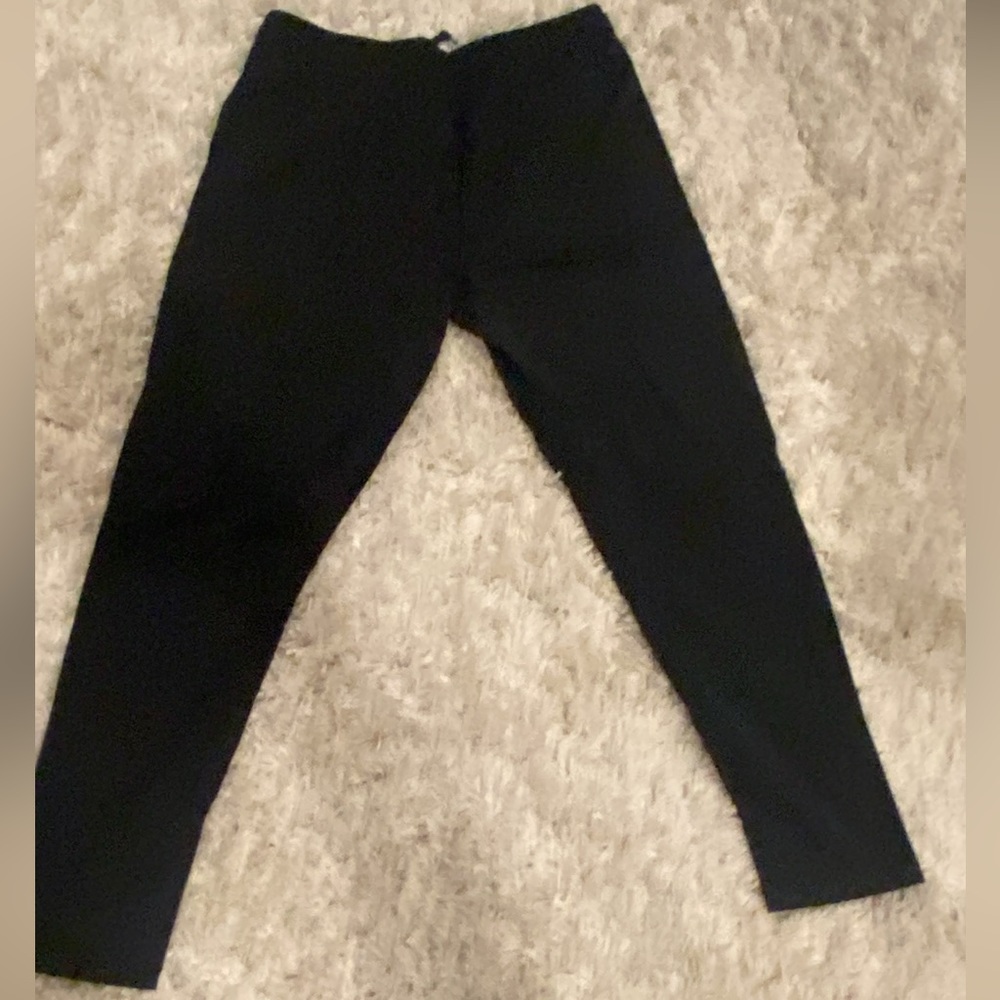 Zyia Everywhere Pants. Black. Size medium